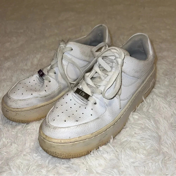 Nike AF1 Air Forces Size 7.5 - Picture 3 of 7
